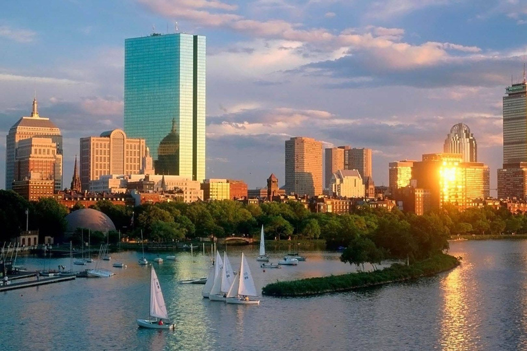 From NYC: Exclusive Spanish-Language Day Trip to Boston