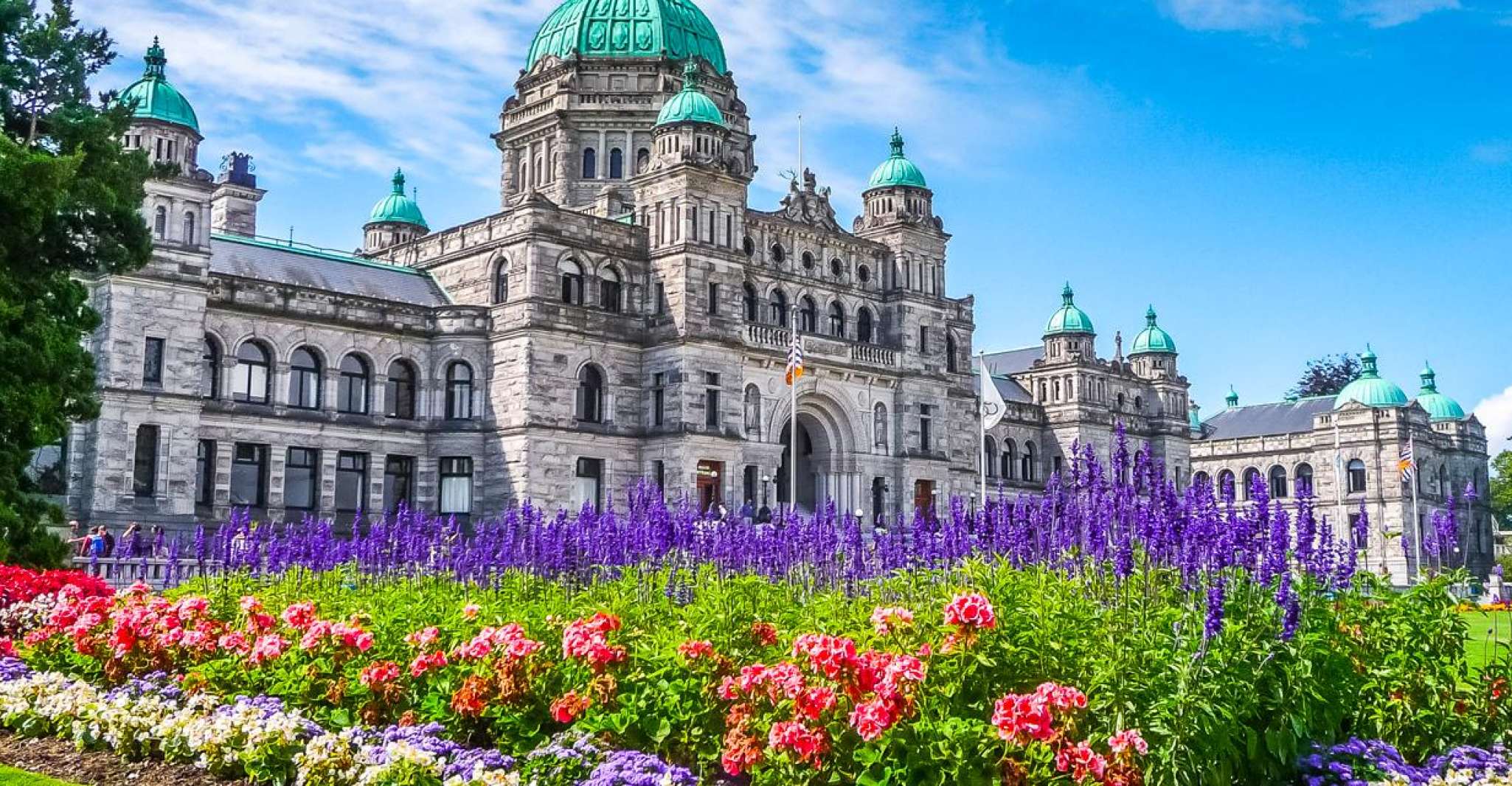 From Vancouver, Full-Day Victoria & Butchart Gardens Tour - Housity