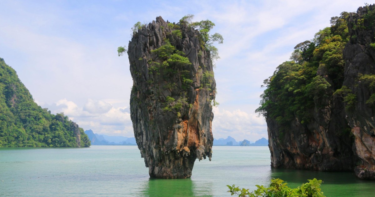 Khao Lak: Phang-Nga-Bucht & James Bond-Insel mit Langboot | GetYourGuide