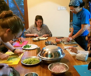Cucina nepalese a Pokhara: Corso di cucina Momos o Dal Bhat