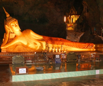 Tour de día completo por los templos, incluida la Cueva del Dragón, desde Khao Lak