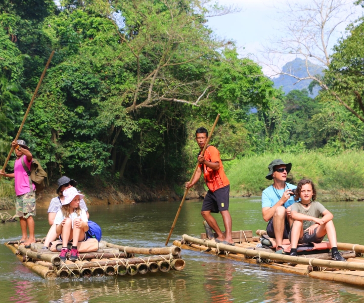 Кхао-Сок: тур на день, бамбуковый рафт и купание со слонами