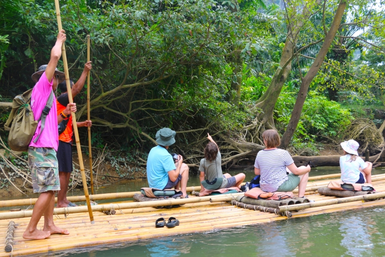 Khao Sok: Rafting bambusową tratwą i kąpiel ze słoniamiPrywatny rafting bambusową tratwą i kąpiel ze słoniami