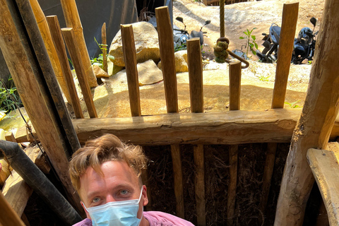 Colombo: Rathnapura Gem Mining Tour with Lunch 3 PAX