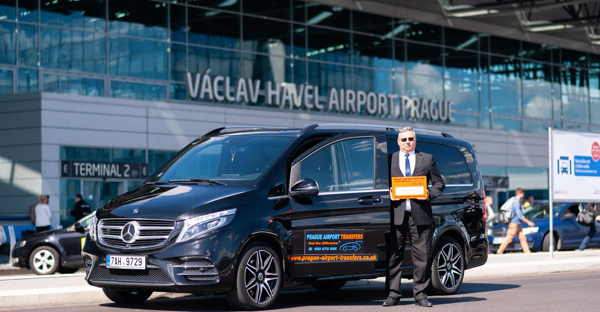 Prague Airport: Shared Shuttle to/from Václav Havel Airport