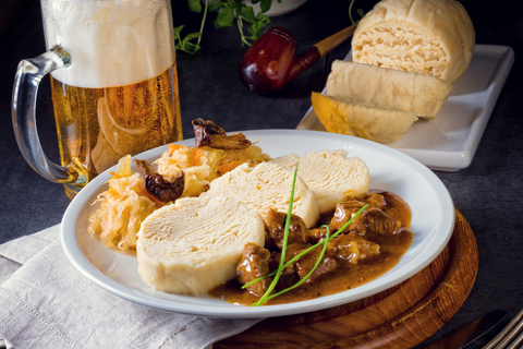 Prag: Heldagstur med lunch och flodbåtskryssningPrag: Hel dags rundvandring med båtutflykt och lunch