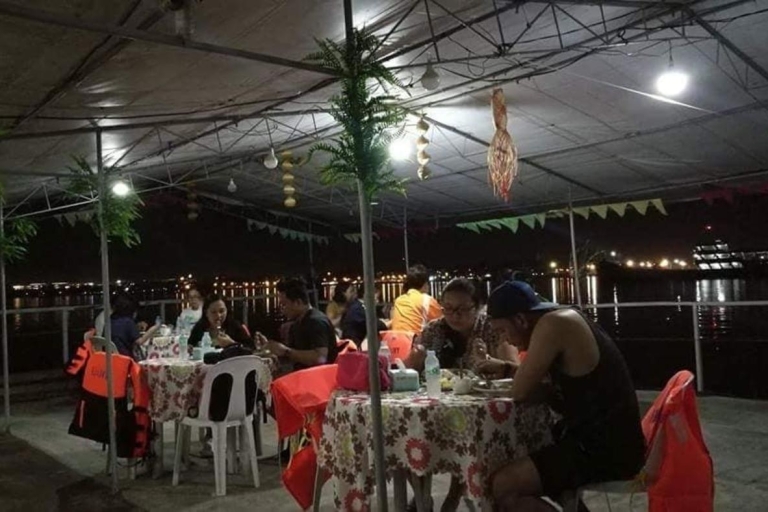 Puerto Princesa: Glühwürmchen-Tour mit Abendessen