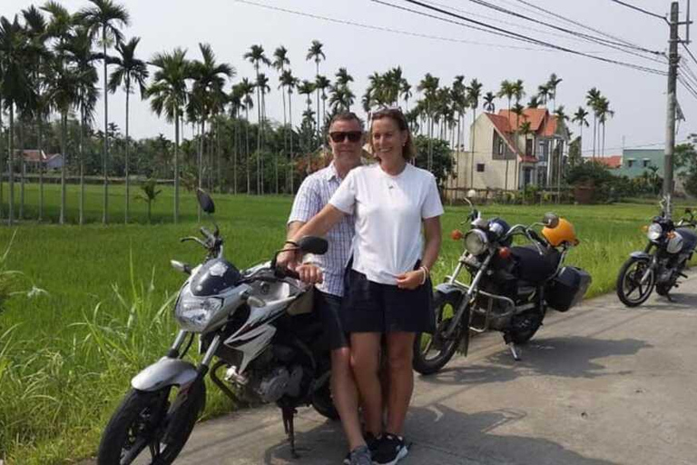 Easy Rider Hoi An - Santuario di My Son - Montagna di marmoTOUR PRIVATO: Tour in scooter automatico