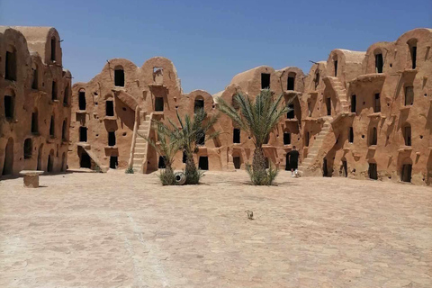 Experience it in the Tunisian desert in Sabria Experience the Tunisian desert in Sabria