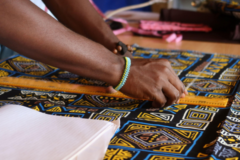 Kigali: Kimironko Market Tour and Sewing Workshop KIMONO MAKING