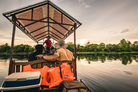 Siem Reap: Angkor Sunset Tour en jeep con paseo en bote