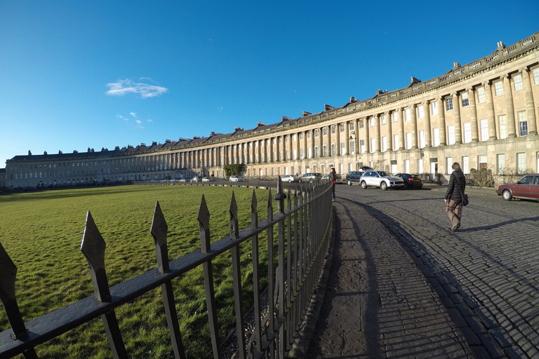 Londres : Excursion d'une journée au château de Windsor, à Stonehenge et à BathVisite avec entrée à Stonehenge