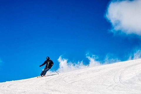 Desde Ereván: Día de esquí en Tsaghkadzor y Lago Sevan