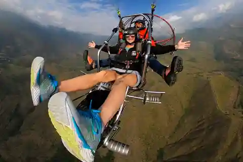 Cali: Volo Paratrike - Parapendio