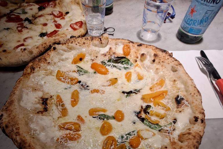 Nápoles: Tour a pie privado y exclusivoNápoles: Tour a pie privado y exclusivo con pizza