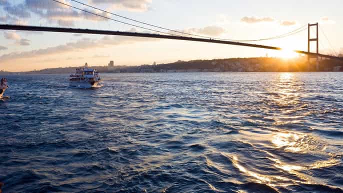 istanbul fullday bosphorus cruise and shopping tour