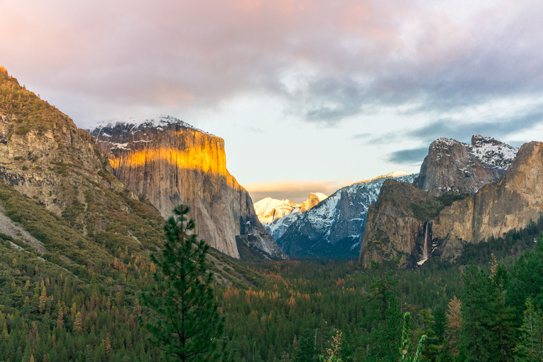 De São Francisco: Tour noturno em Alcatraz e tour diurno em Yosemite