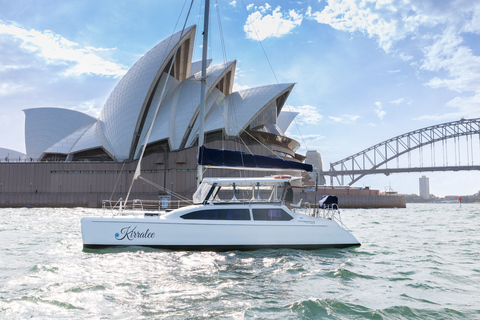 Sydney Harbour: Katamaran-Kreuzfahrt bei Sonnenuntergang