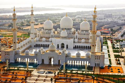 Abu Dhabi: stadstour van halve dag met gids