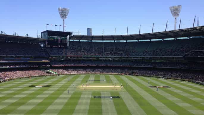 melbourne sports walking tour