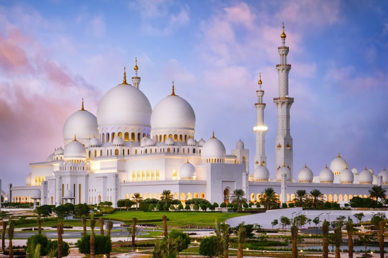 Abu Dhabi: Stadtrundfahrt und WüstensafariStadttour mit englischsprachigem Guide