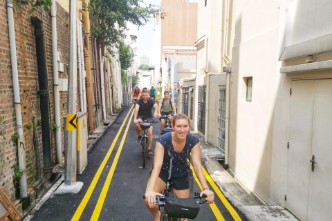 Singapur: Historische Fahrradtour mit traditionellen Snacks