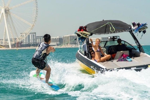 Dubaj: 30-minutowy wakeboard w Dubai Marina