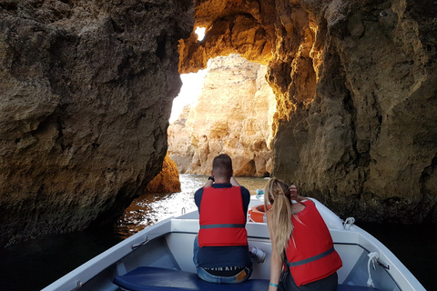 Lagos: Ponta da Piedade Grotto 1-timmes tur med lokal guideDelad gruppresa