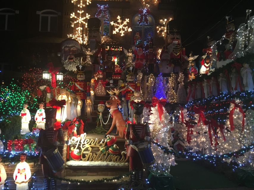 New York City: Dyker Heights Christmas Lights Tour | GetYourGuide