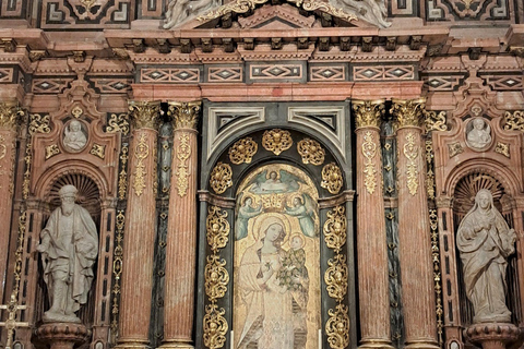 Guided visit of the Royal Alcazar, Cathedral, and Giralda with priority access Guided tour of the Royal Alcazar, Cathedral, and Giralda with fast track access