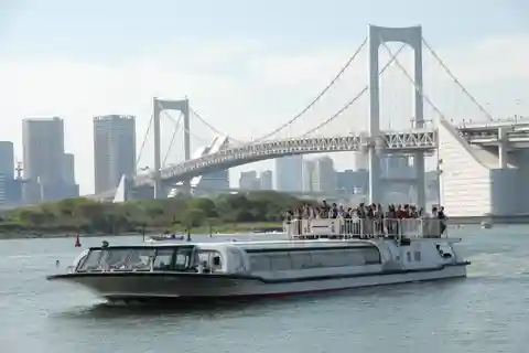 東京浅草～お台場 水辺ラインリバークルーズ