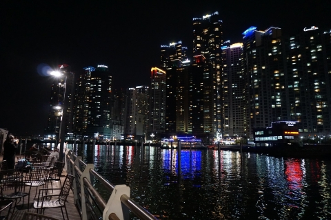 Busan: Nocne punkty widokowe w małych grupach z wieczornym rejsem