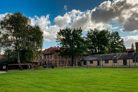 Z Krakowa: Miejsca Pamięci i Muzeum Auschwitz-BirkenauAuschwitz-Birkenau Tour w języku włoskim