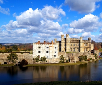 From London: Leeds Castle, Canterbury, Dover and Greenwich