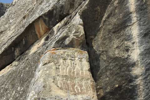 From Baku: Full-Day Guided Tour of Gobustan and Absheron