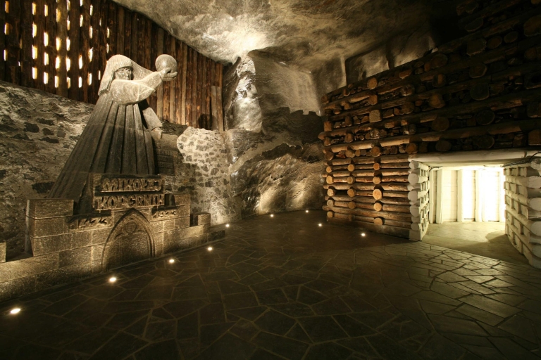 Ab Krakau: Tour durch das Salzbergwerk WieliczkaTour auf Englisch mit Hotelabholung