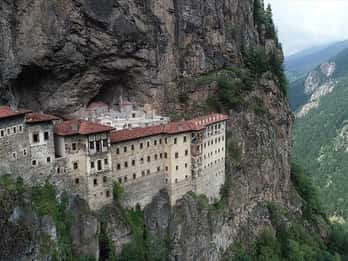 Trabzon: Sumela Monastery Day Tour with Lunch