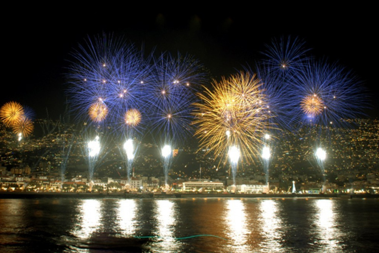 Madeira: New Years Eve Fireworks Catamaran Cruise