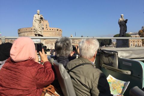 Rom: Endagsbiljett för hop-on-hop-off-buss