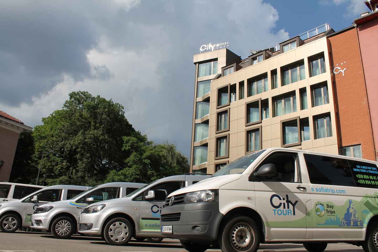 舒适专车接送:索菲亚至班斯科