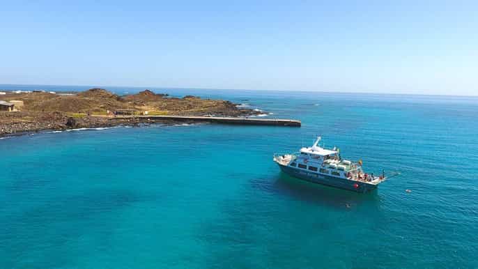 fuerteventura return lobos island ferry ticket with entry