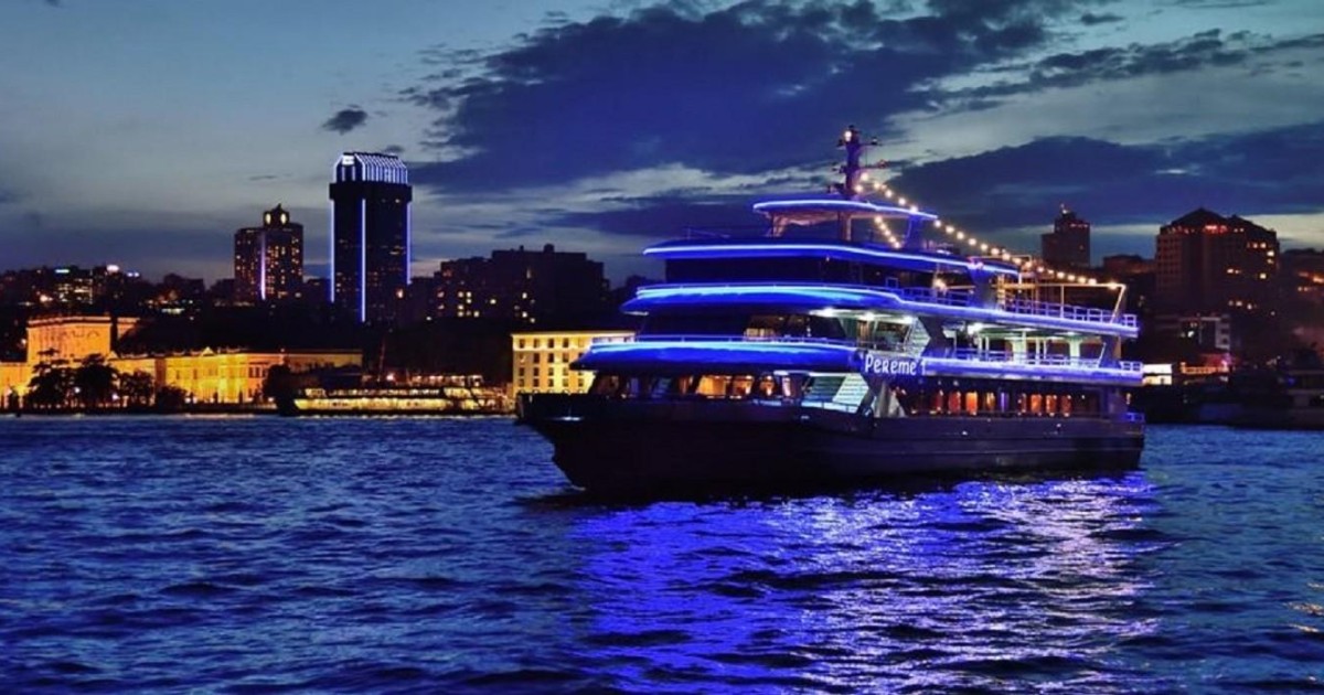 bosphorus dinner cruise and oriental show