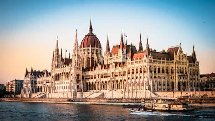 full day trip to budapest from vienna