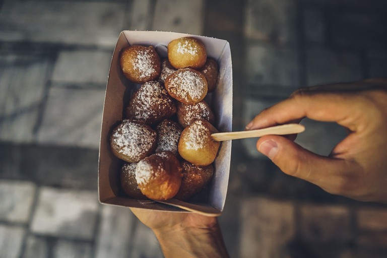 Centro de Atenas: tour privado y cata de comida griegaAtenas: tour privado de gastronomía griega de 4 horas