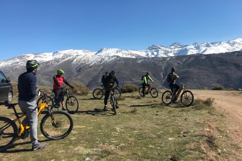 Tour in bici elettrica per piccoli gruppi della Sierra Nevada