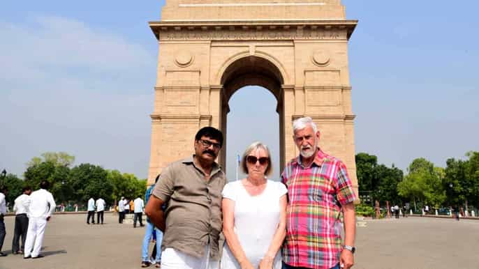new and old delhi 8hour guided group tour
