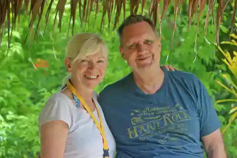 Port Vila: Full-Day Bus Hire with Driver