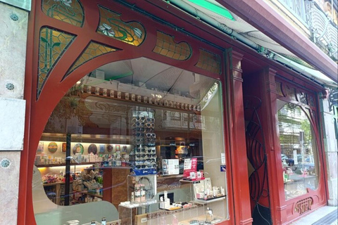 San Sebastian: Intimate Art & Culture Walk (Max 8)