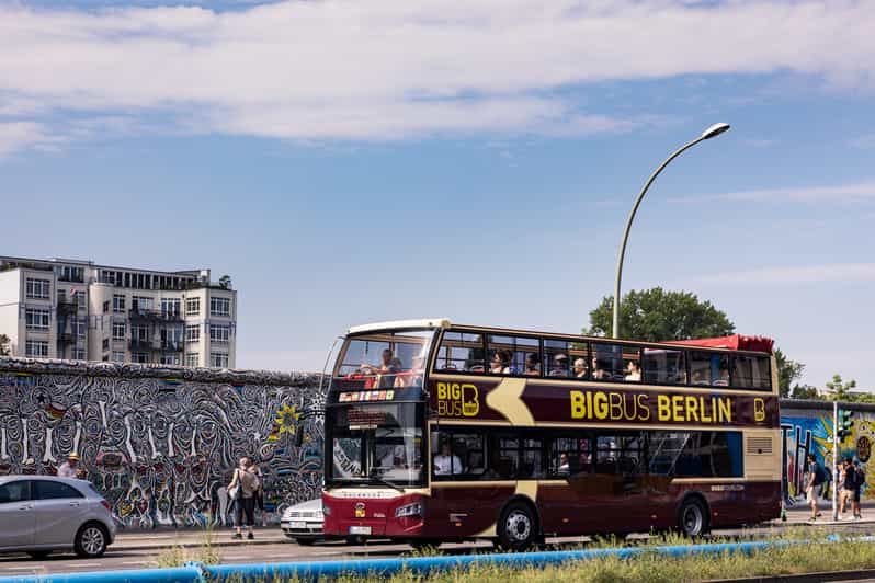 Berlin: Hop-On/Hop-Off-Bustour mit optionaler Bootsfahrt | GetYourGuide