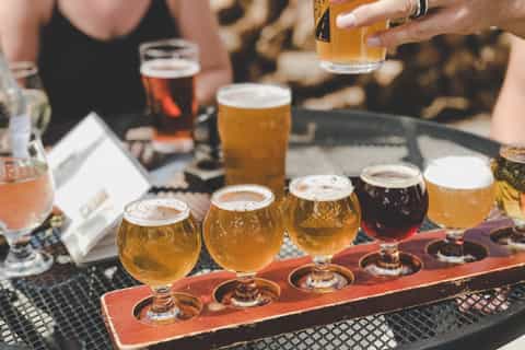 Kiev: Boozy Adventure Tour